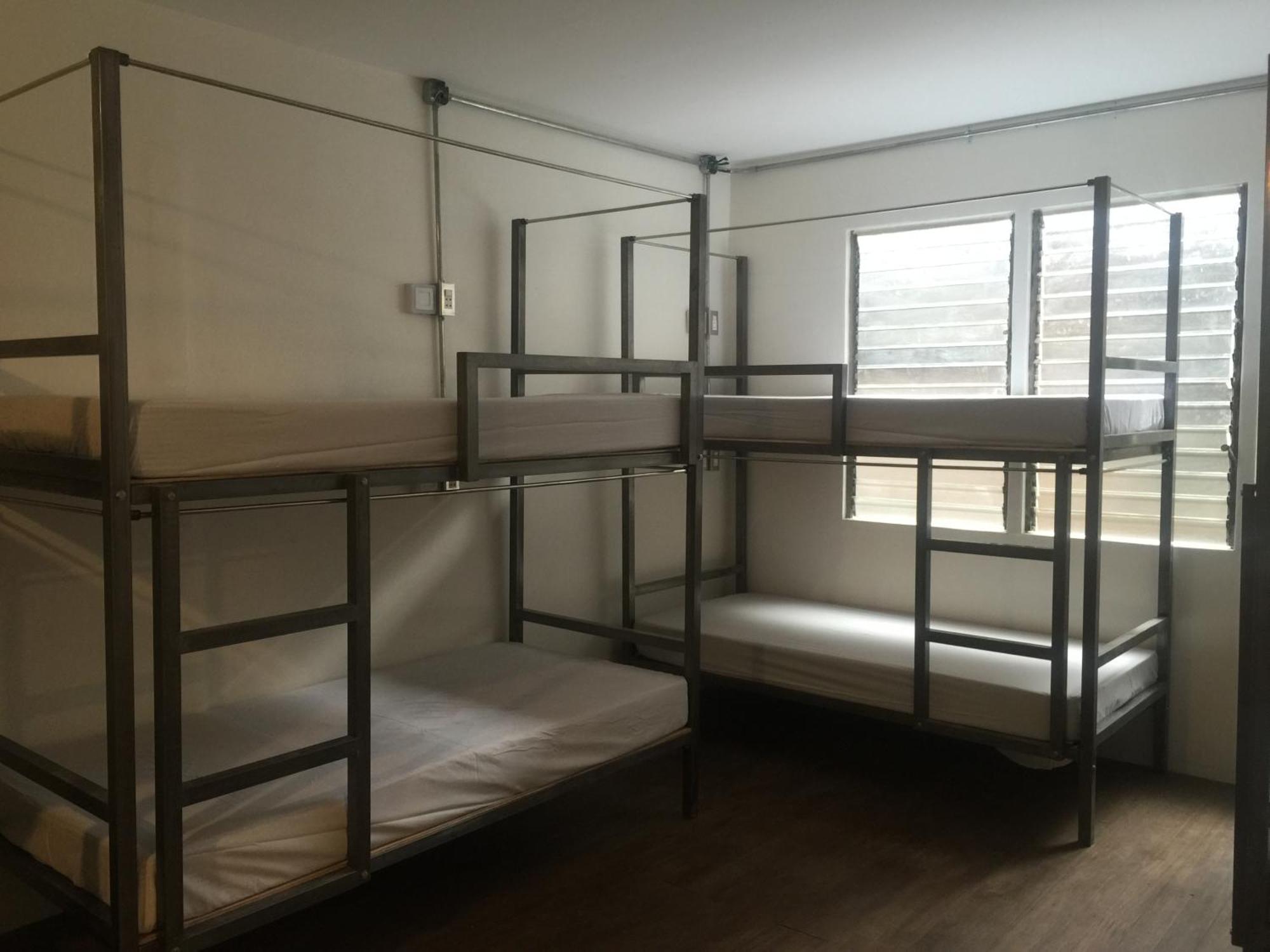 The Hub District Hostel And Dorm Makati City Kültér fotó