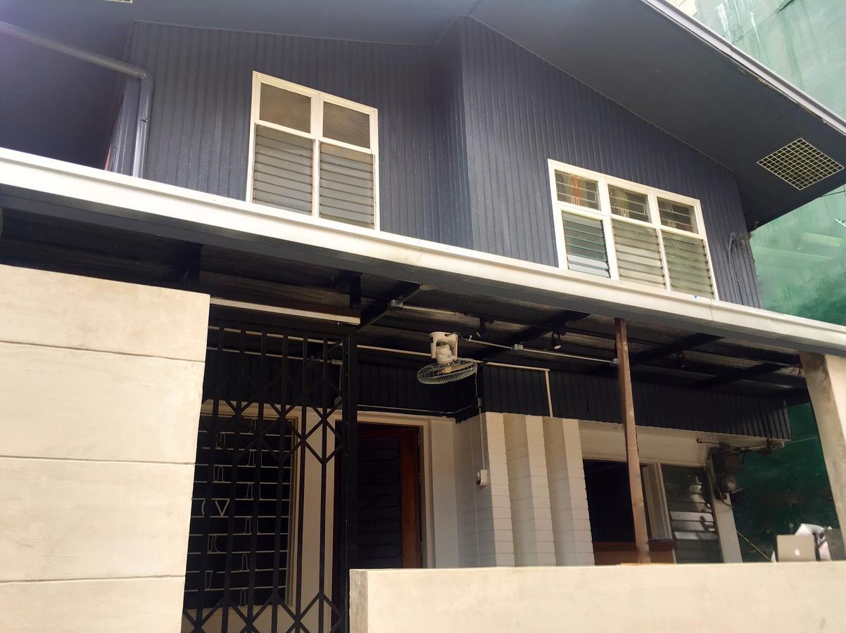 The Hub District Hostel And Dorm Makati City Kültér fotó